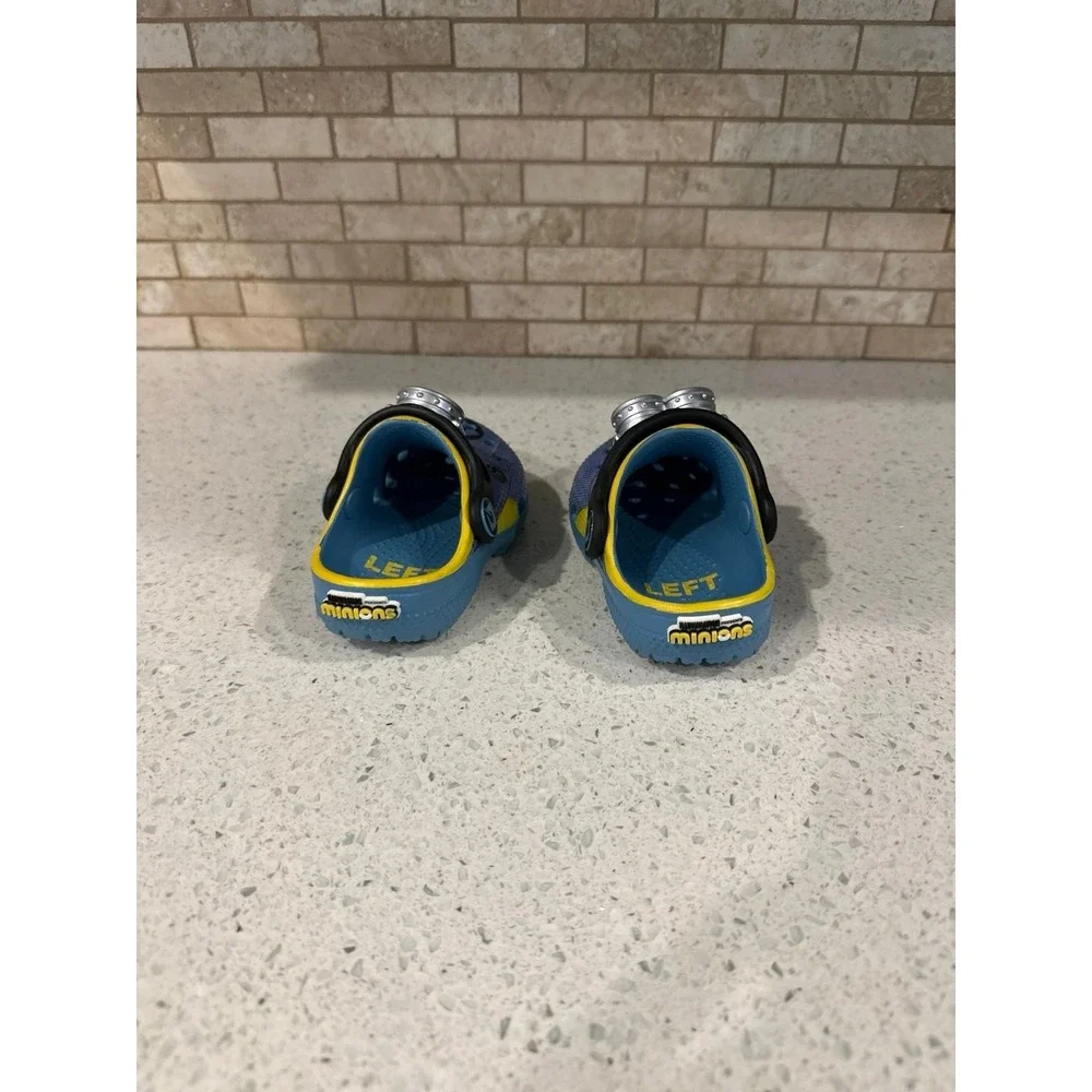 Kid‎ Minion crocs